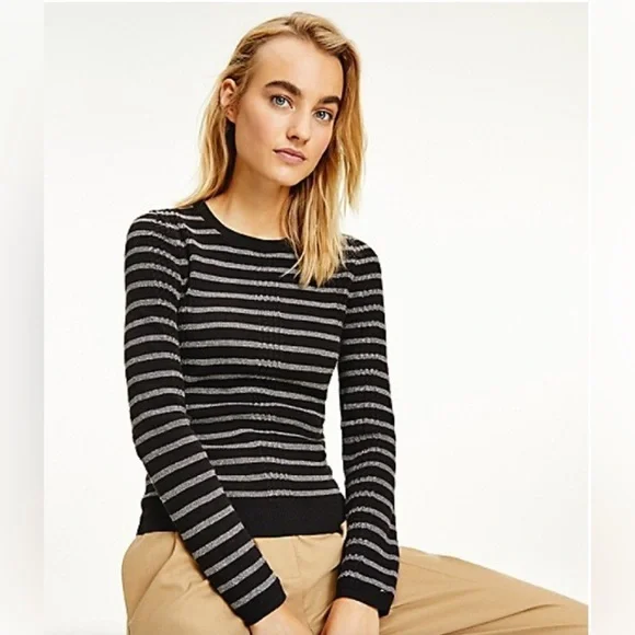 NWT ~ Tommy Hilfiger Shimmer Crewneck Women’s Sweater - Picture 3 of 3